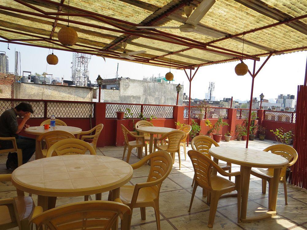 Smyle Inn - Best Value Hotel Near New Delhi Station Exterior foto