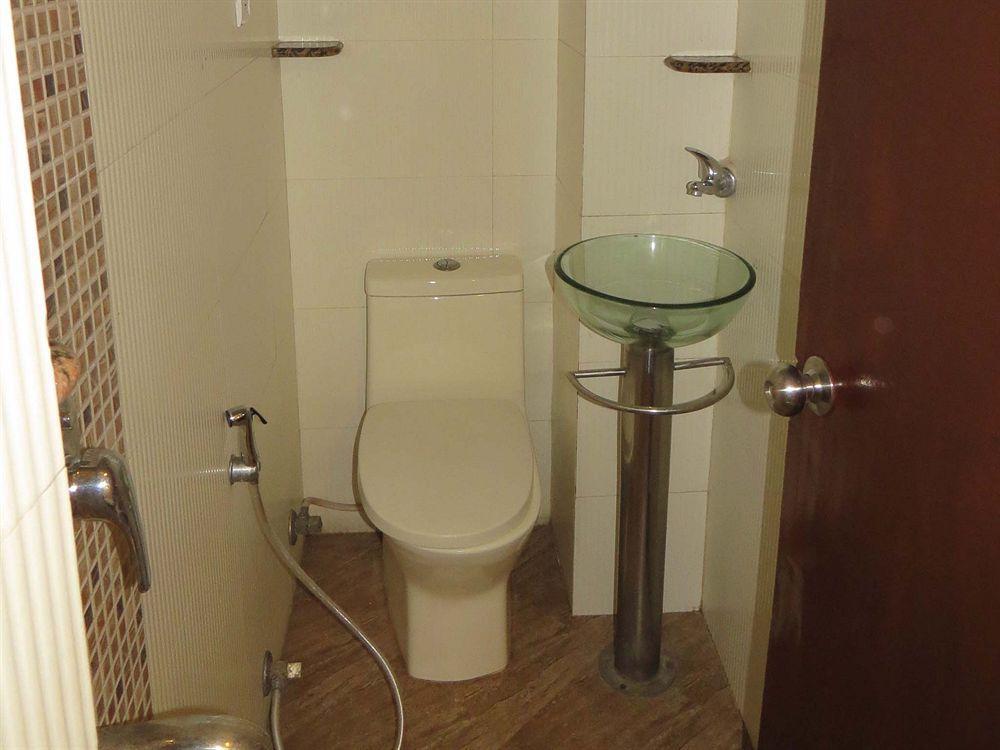 Smyle Inn - Best Value Hotel Near New Delhi Station Exterior foto