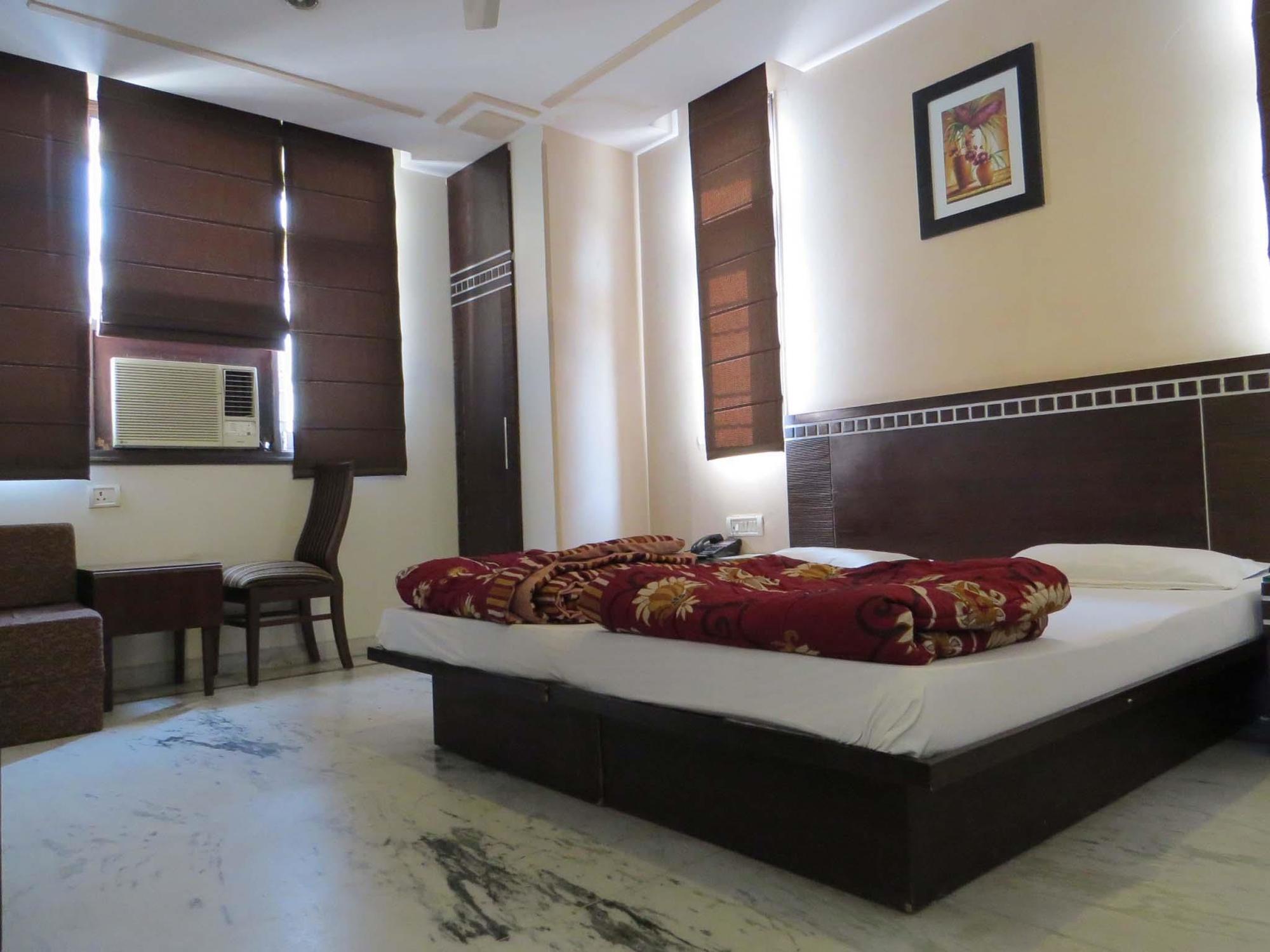 Smyle Inn - Best Value Hotel Near New Delhi Station Exterior foto