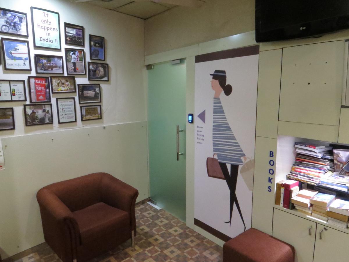 Smyle Inn - Best Value Hotel Near New Delhi Station Exterior foto