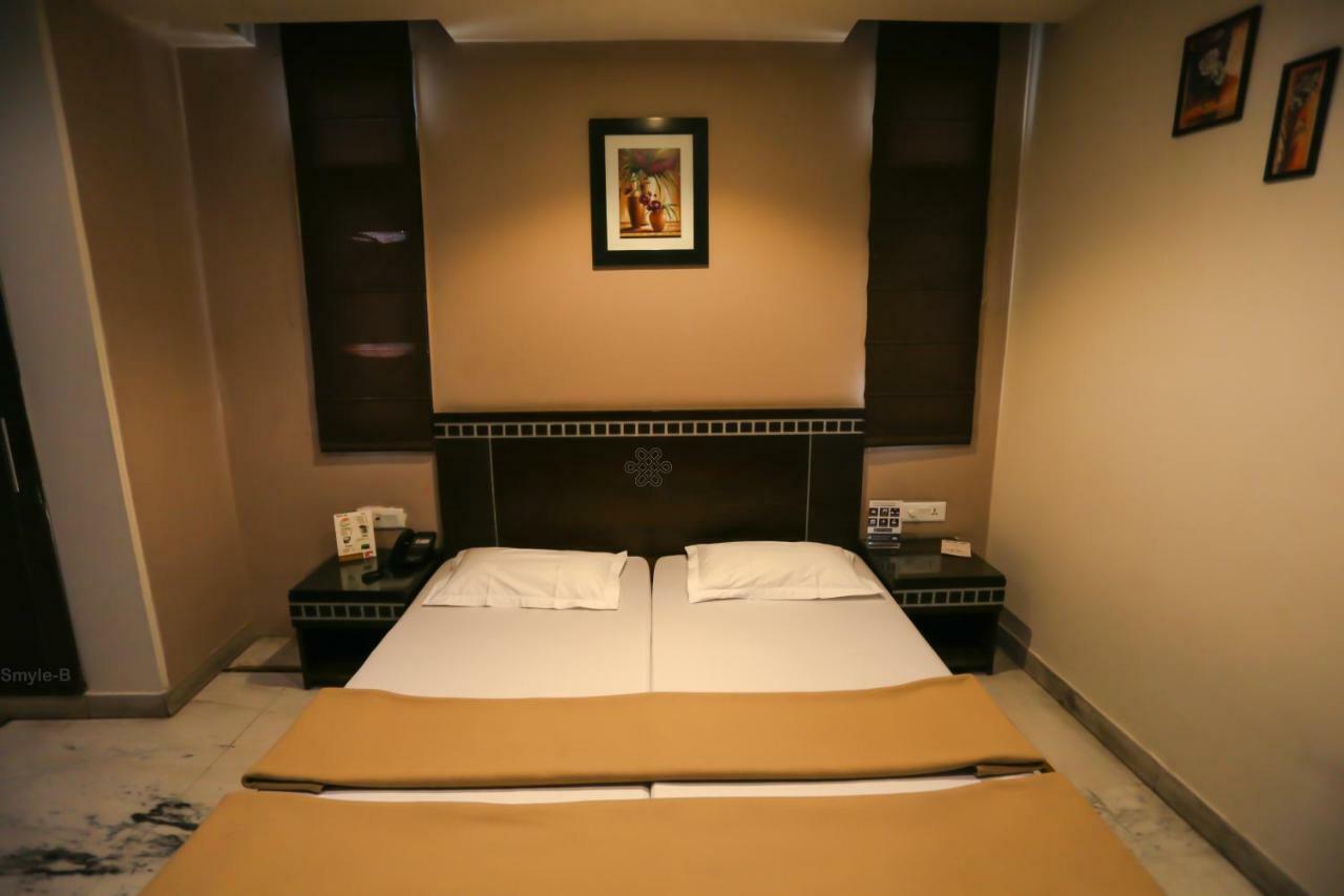 Smyle Inn - Best Value Hotel Near New Delhi Station Exterior foto
