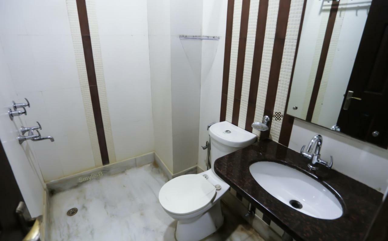 Smyle Inn - Best Value Hotel Near New Delhi Station Exterior foto